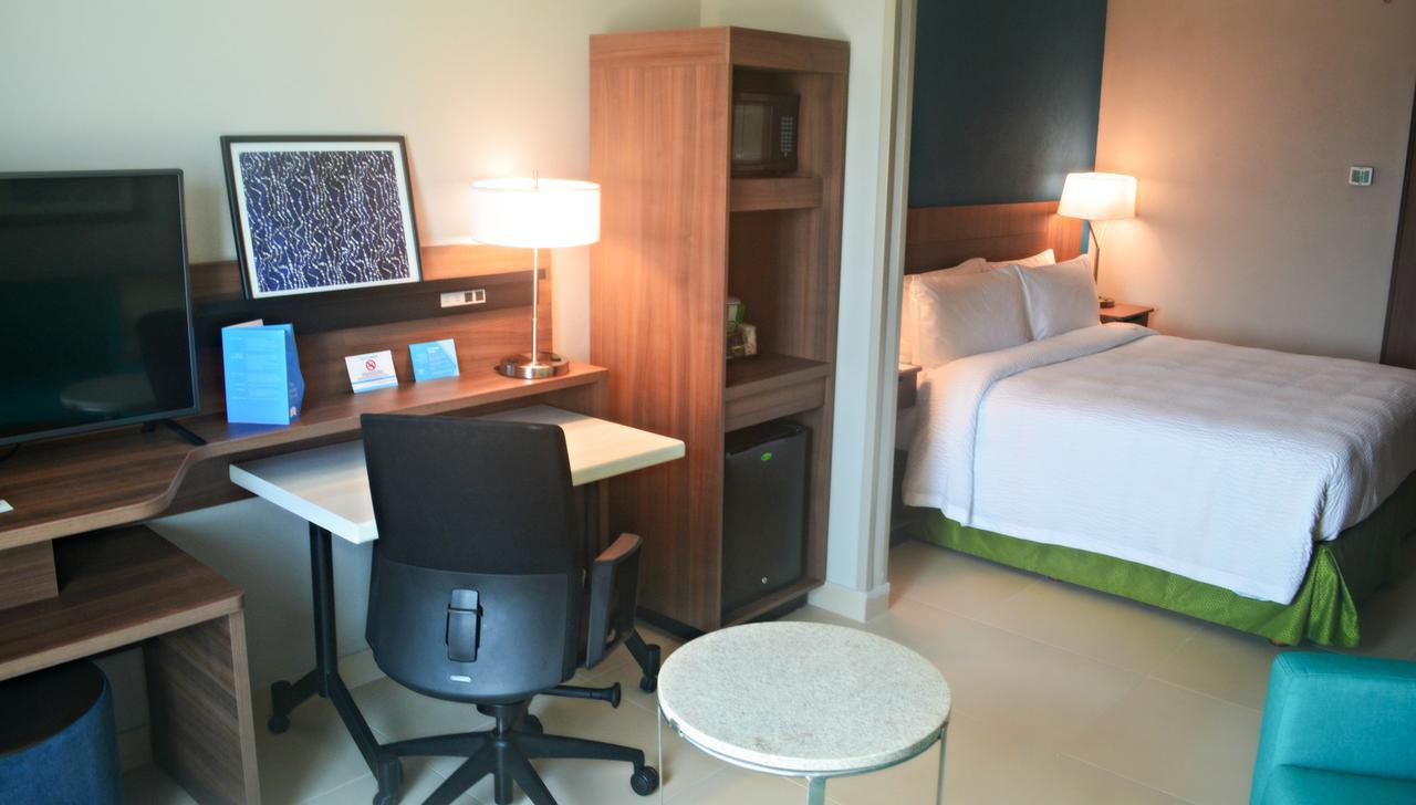 Fairfield Inn & Suites By Marriott Coatzacoalcos Exterior photo