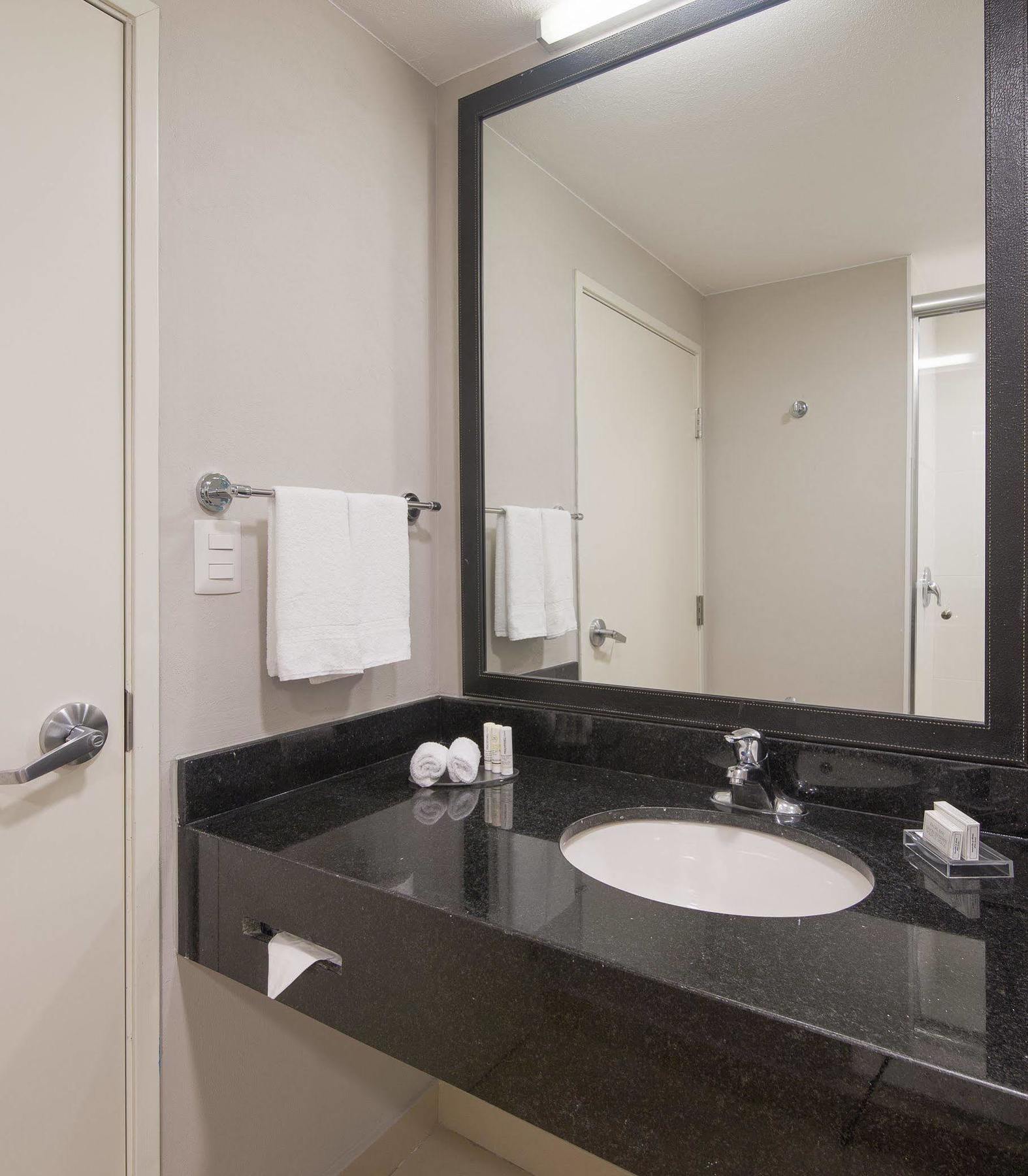 Fairfield Inn & Suites By Marriott Coatzacoalcos Exterior photo